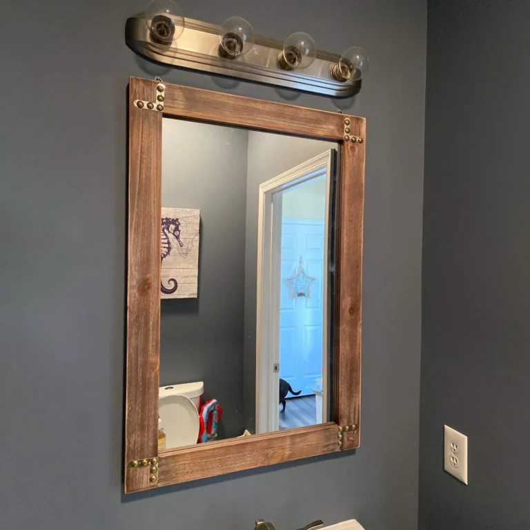 retro mirror