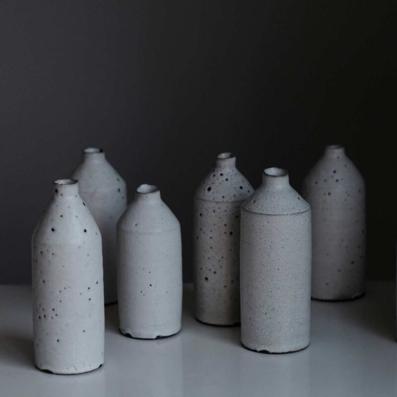 Minimalistic ceramic vase - Image 6