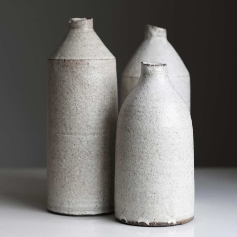 Minimalistic ceramic vase - Image 4