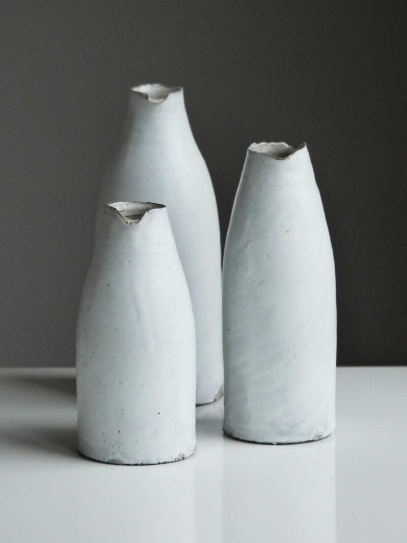 Minimalistic ceramic vase - Image 2